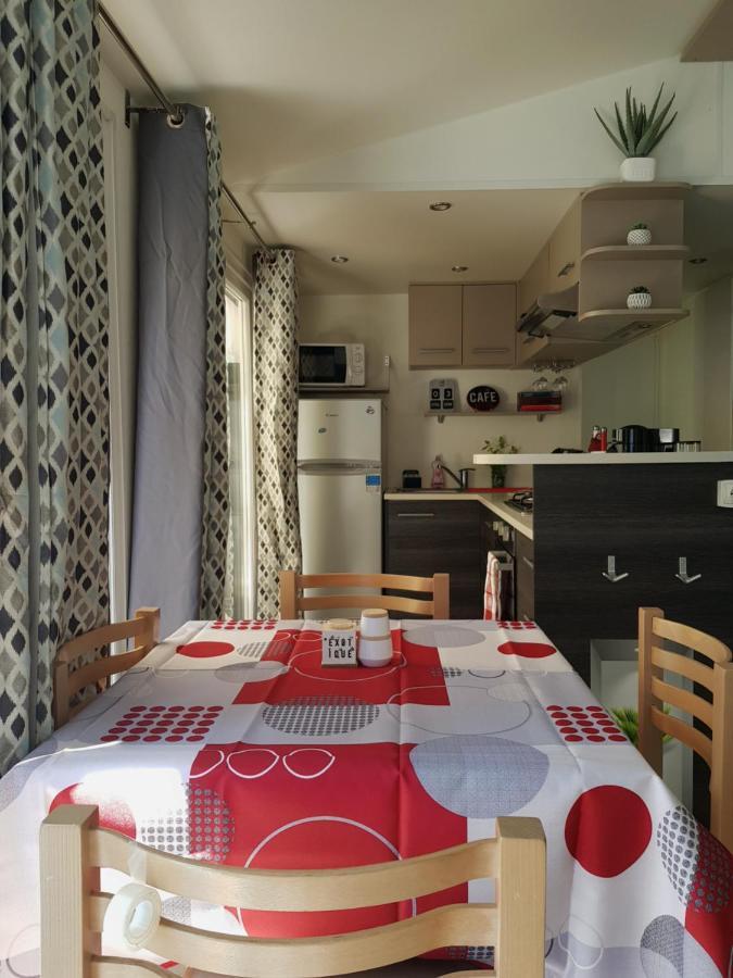 4 Star Village Cozy Chalet Near Beach Saint-Brévin-les-Pins Exteriér fotografie